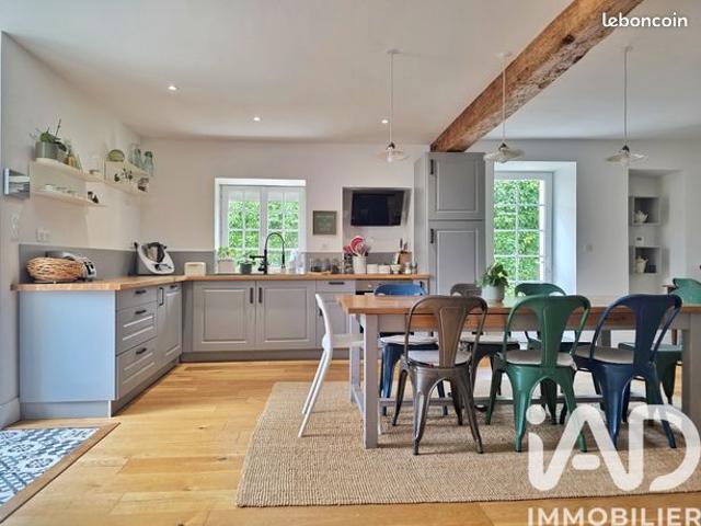 Maison 6 pièces 165 m²