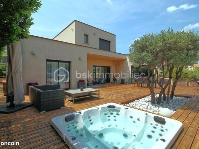 Maison 6 pièces 165 m²