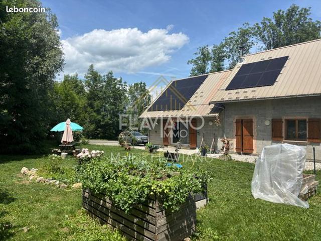 Maison 6 pièces 165 m²