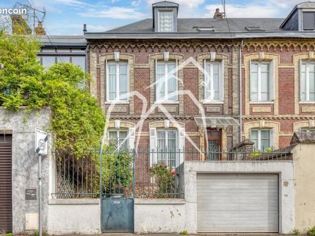 Maison 6 pièces 165 m²