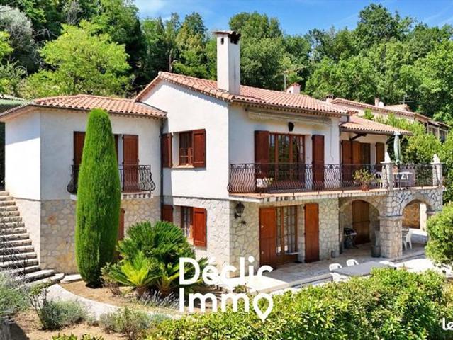 Maison 6 pièces 165 m²