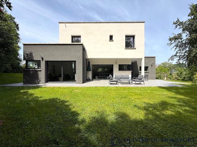 Maison 6 pièces 165 m²