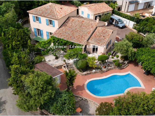 Maison 6 pièces 165 m²