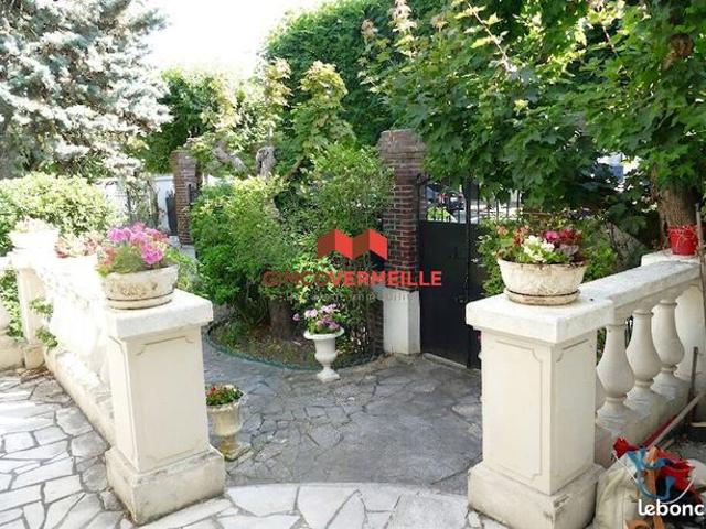 Maison 6 pièces 165 m²