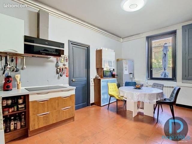Maison 6 pièces 165 m²