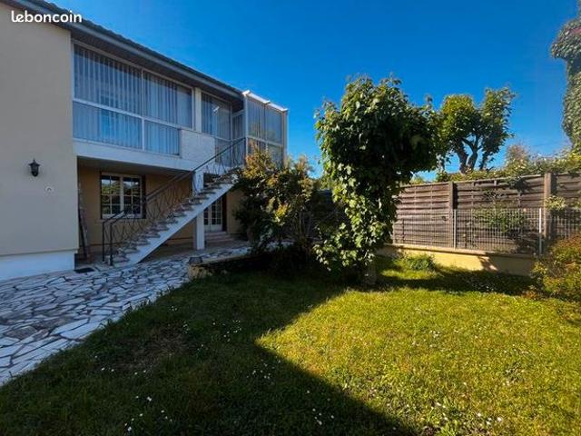 Maison 6 pièces 165 m²