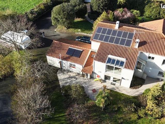 Maison 6 pièces 165 m²