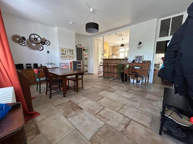 Maison 6 pièces 165 m²