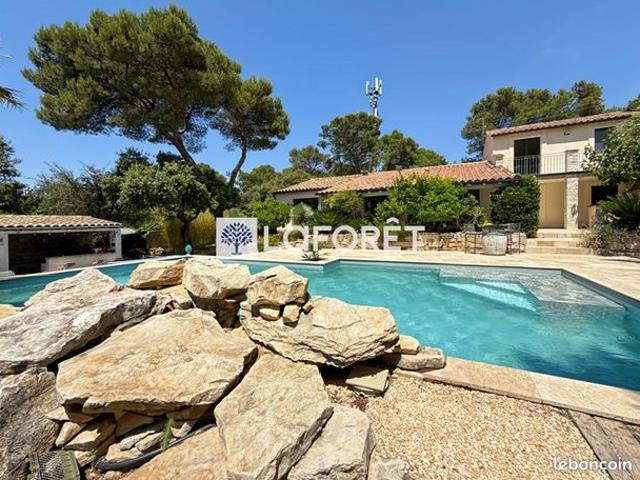 Maison 6 pièces 165 m²