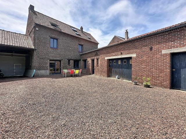 Maison 6 pièces 165 m²