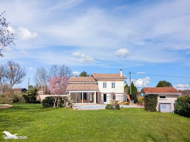 Maison 6 pièces 165 m²