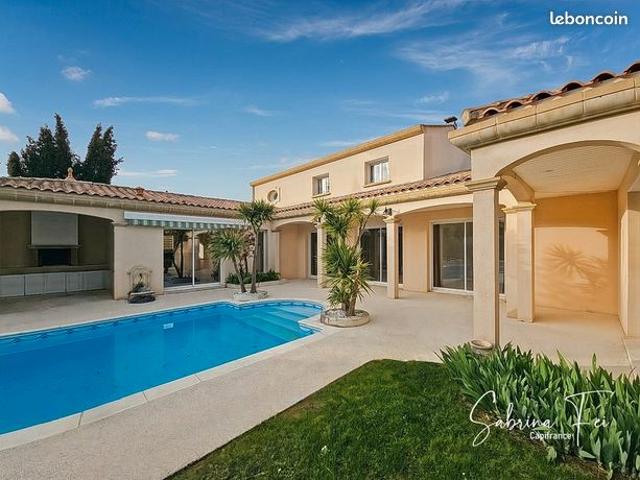 Maison 6 pièces 165 m²