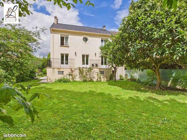 Maison 6 pièces 165 m²