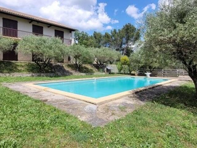 Maison 6 pièces 165 m²
