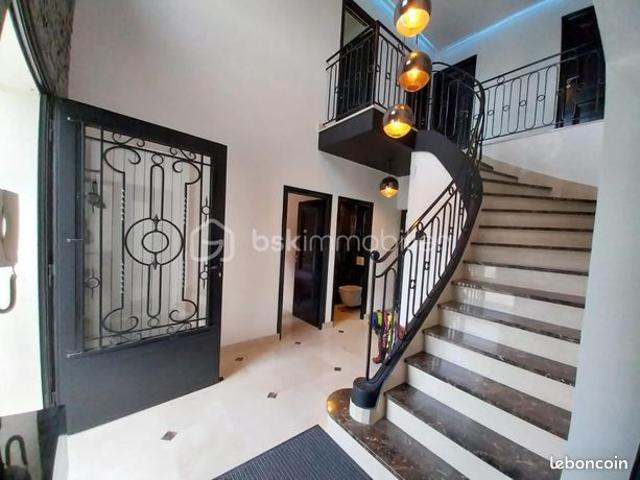 Maison 6 pièces 165 m²