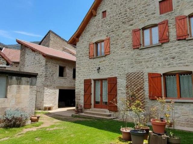 Maison 6 pièces 165 m²