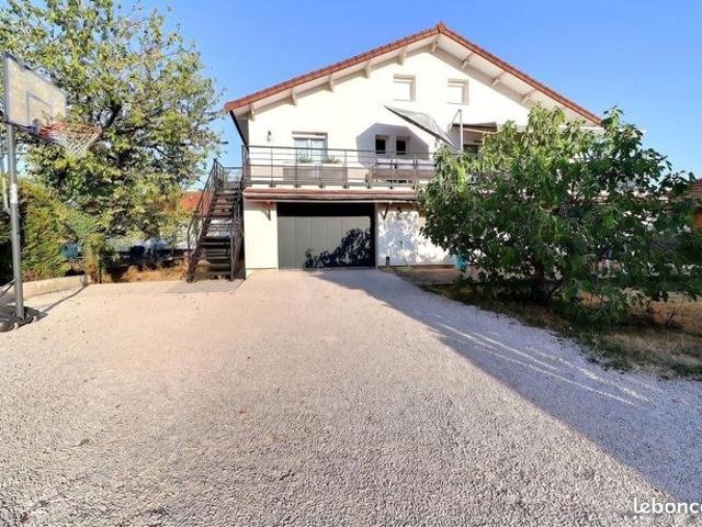 Maison 6 pièces 165 m²