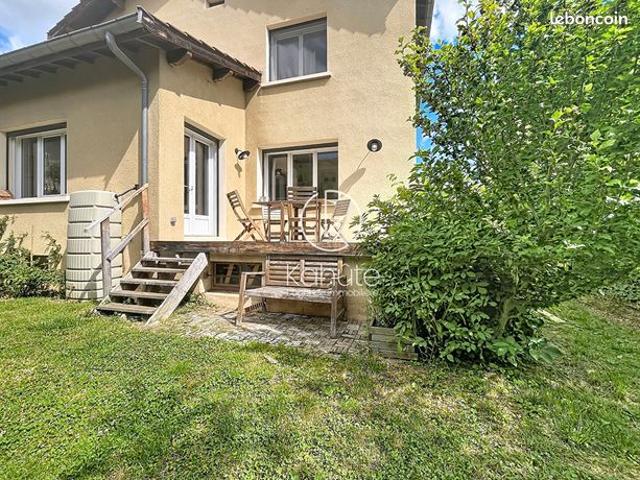 Maison 6 pièces 165 m²