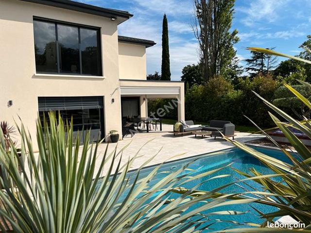 Maison 6 pièces 165 m²