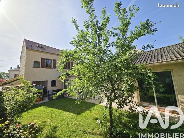Maison 6 pièces 165 m²
