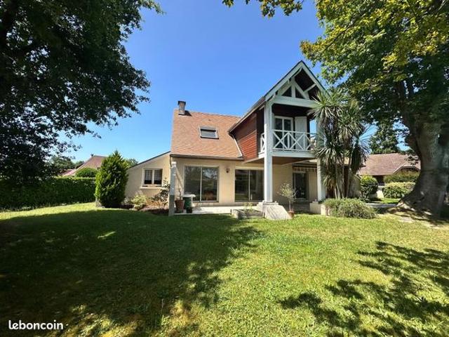 Maison 6 pièces 165 m²