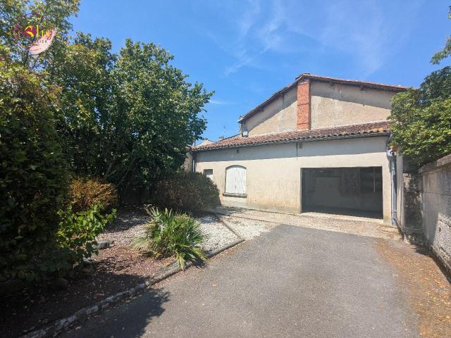 Maison 6 pièces, 165 m² à louer à Cognac 16100