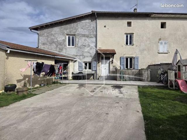 Maison 6 pièces 166 m²