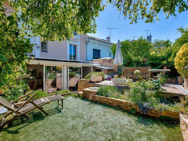 Maison 6 pièces 166 m²