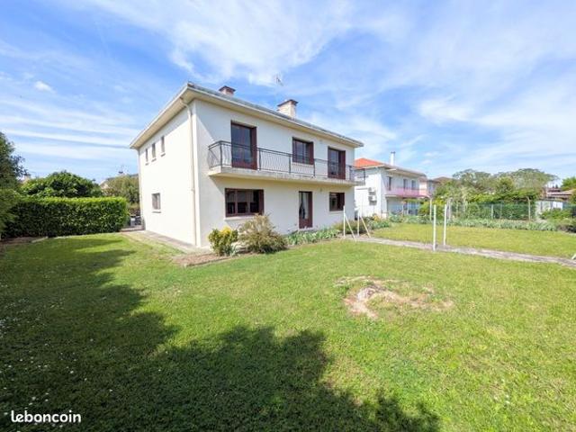 Maison 6 pièces 166 m²