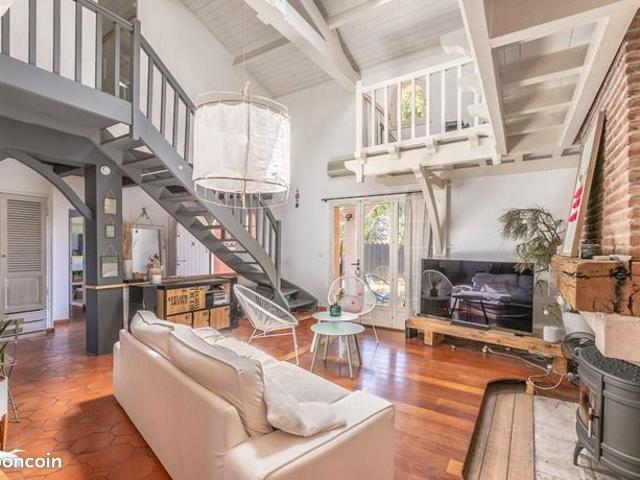 Maison 6 pièces 166 m²