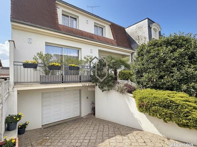 Maison 6 pièces 166 m²