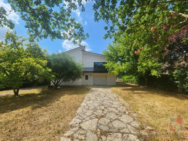 Maison 6 pièces 166 m²