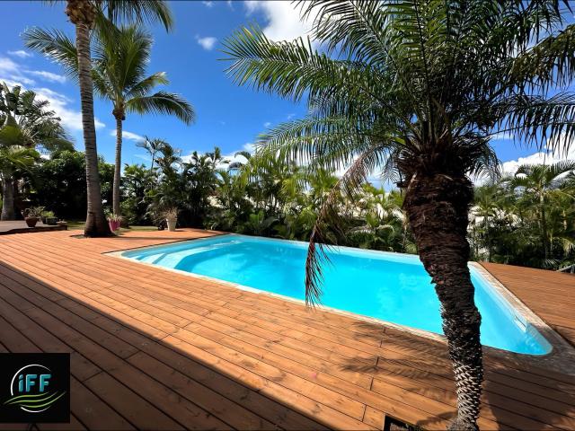 Maison 6 pièces 166 m²
