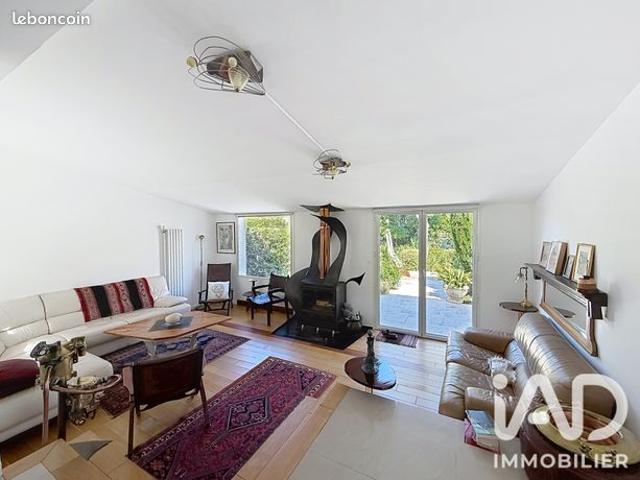 Maison 6 pièces 166 m²