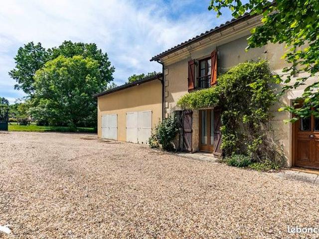 Maison 6 pièces 166 m²