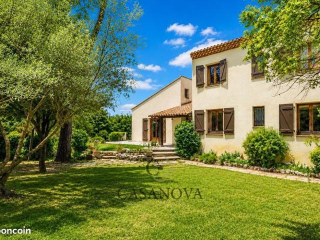 Maison 6 pièces 166 m²