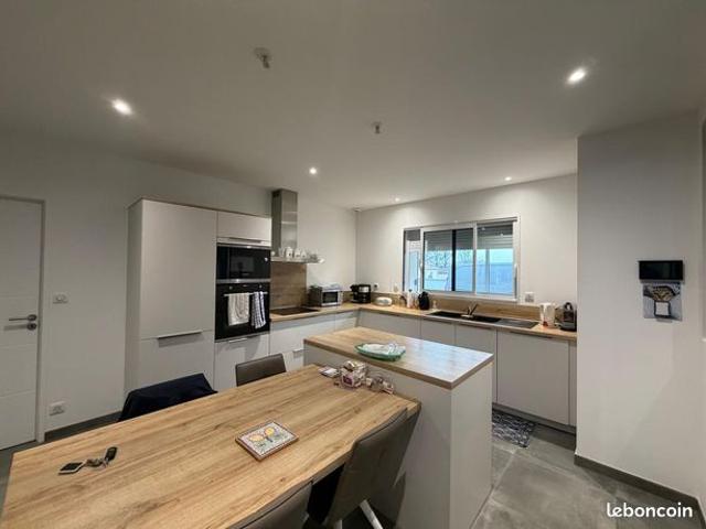 Maison 6 pièces 166 m²