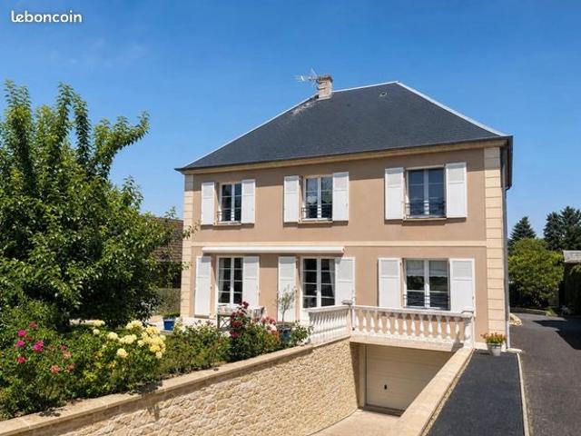 Maison 6 pièces 166 m²