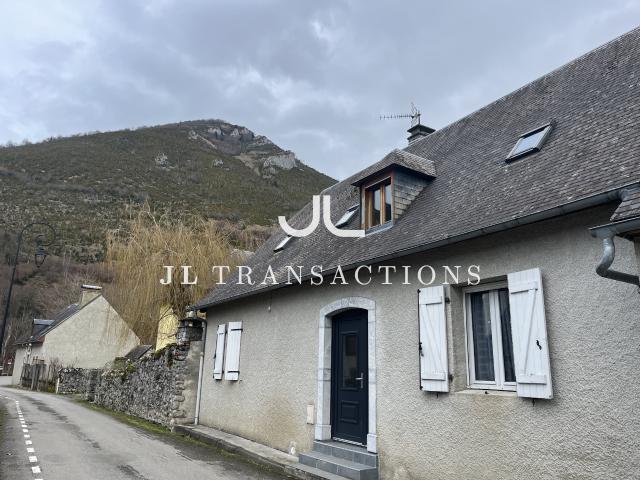 Maison 6 pièces 166 m²