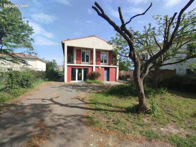 Maison 6 pièces 166 m²