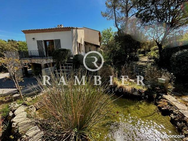 Maison 6 pièces 166 m²