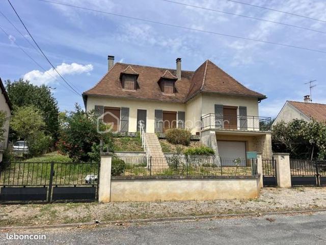 Maison 6 pièces 166 m²