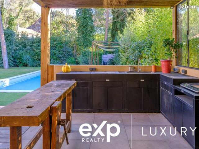 Maison 6 pièces 166 m²