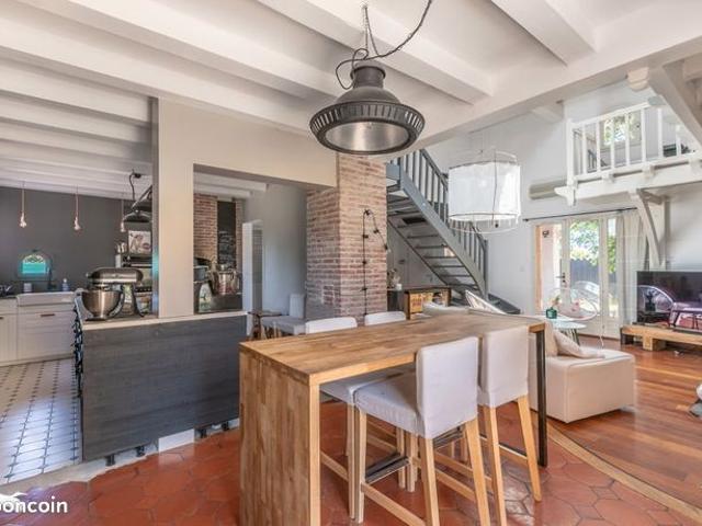 Maison 6 pièces 166 m²