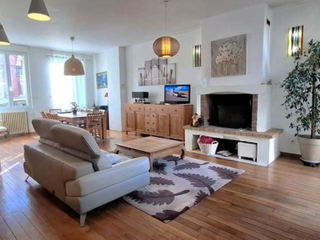 Maison 6 pièces 166 m²