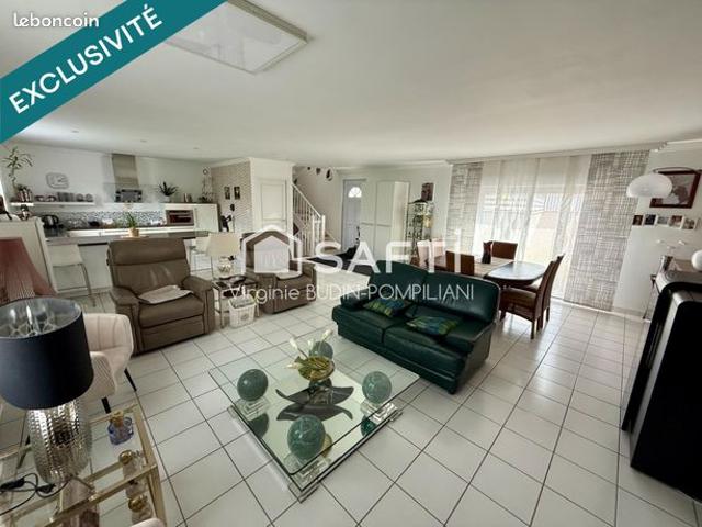 Maison 6 pièces 166 m²