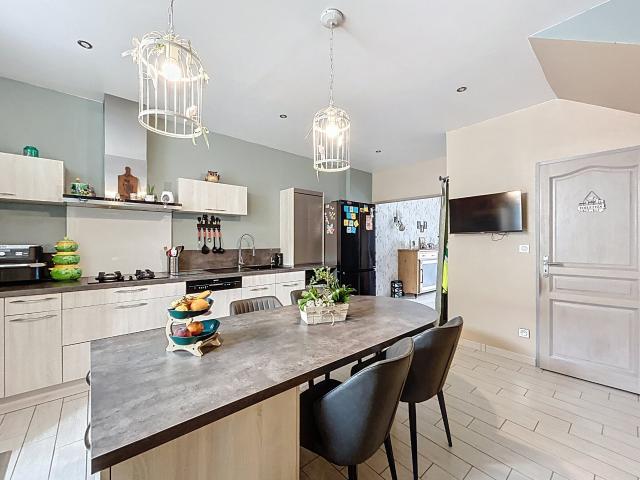 Maison 6 pièces 166 m²