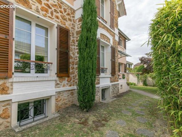 Maison 6 pièces 166 m²