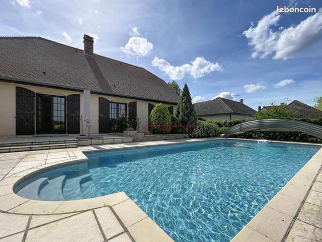 Maison 6 pièces 166 m²