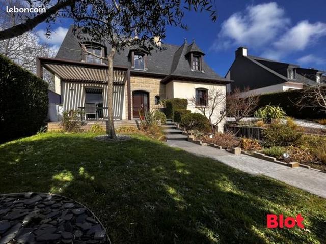 Maison 6 pièces 167 m²